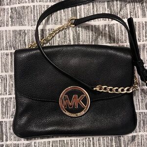 Black Michael Kors Crossbody
